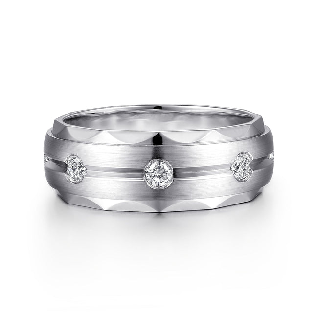 14K White Gold Diamond Men's Wedding Ring in Satin Finish